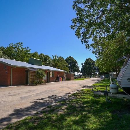 BIG4 Wangaratta North Cedars Holiday Park Bagian luar foto
