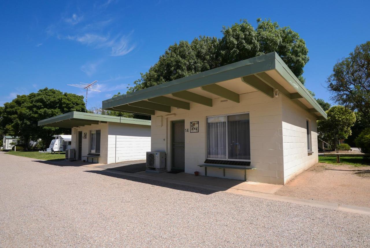 BIG4 Wangaratta North Cedars Holiday Park Bagian luar foto
